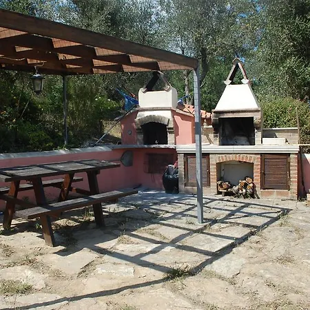 Il Pino Bed & Breakfast *